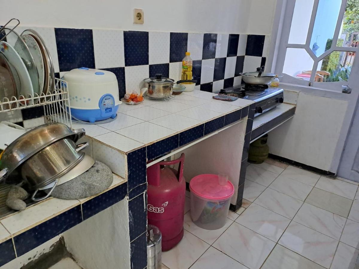 Indo Homestay Маланг Екстериор снимка